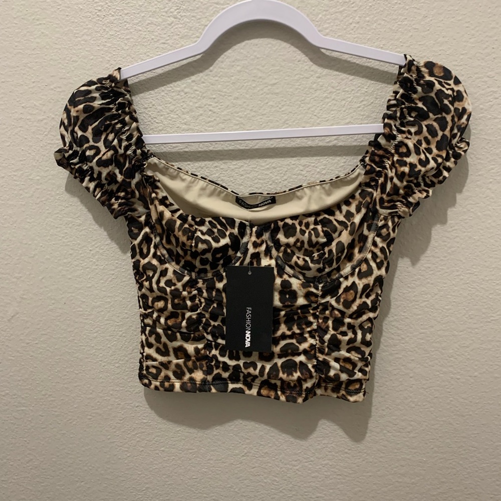 Fashion Nova Leopard Print Crop top
